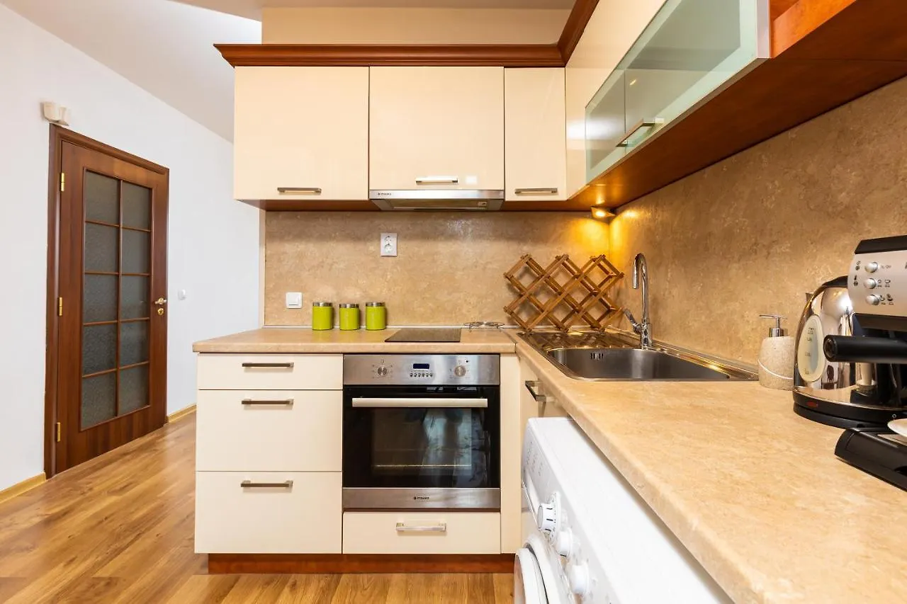 The Walnut 2Bd Apartment Plowdiw