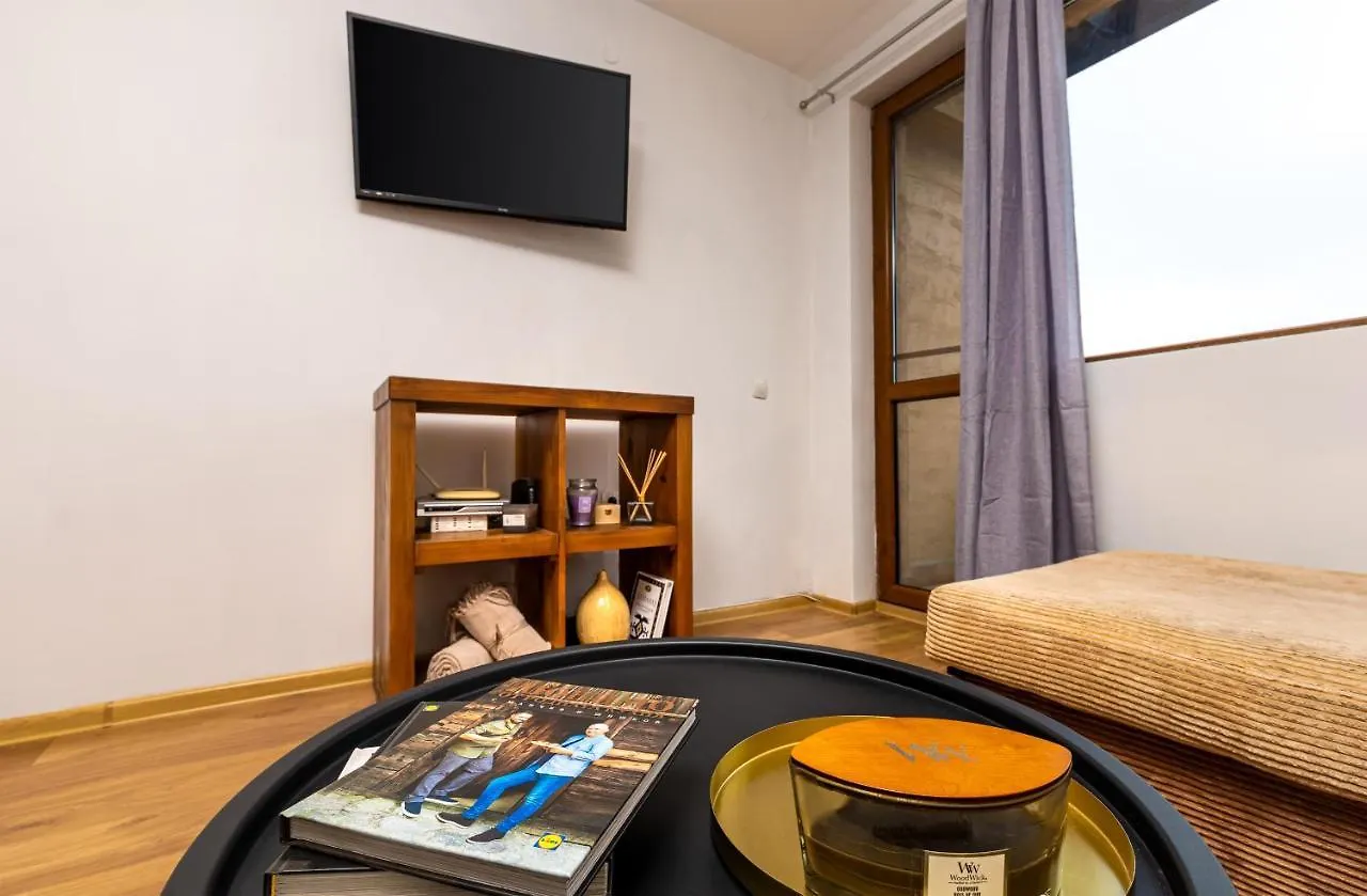 The Walnut 2Bd Apartment Plowdiw
